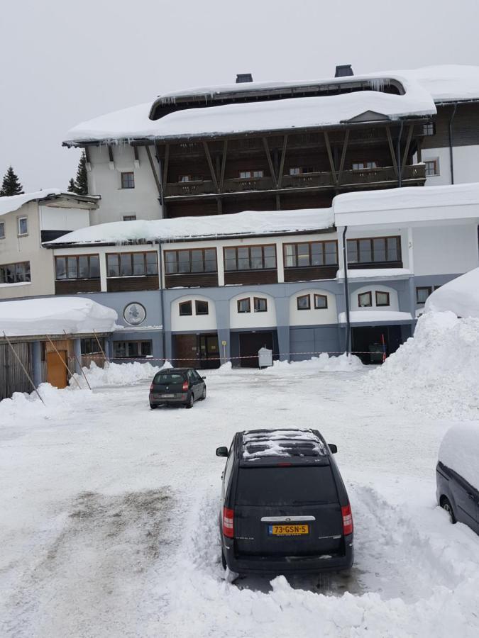 Hotel Berghof Sonnenalpe Nassfeld Exteriör bild